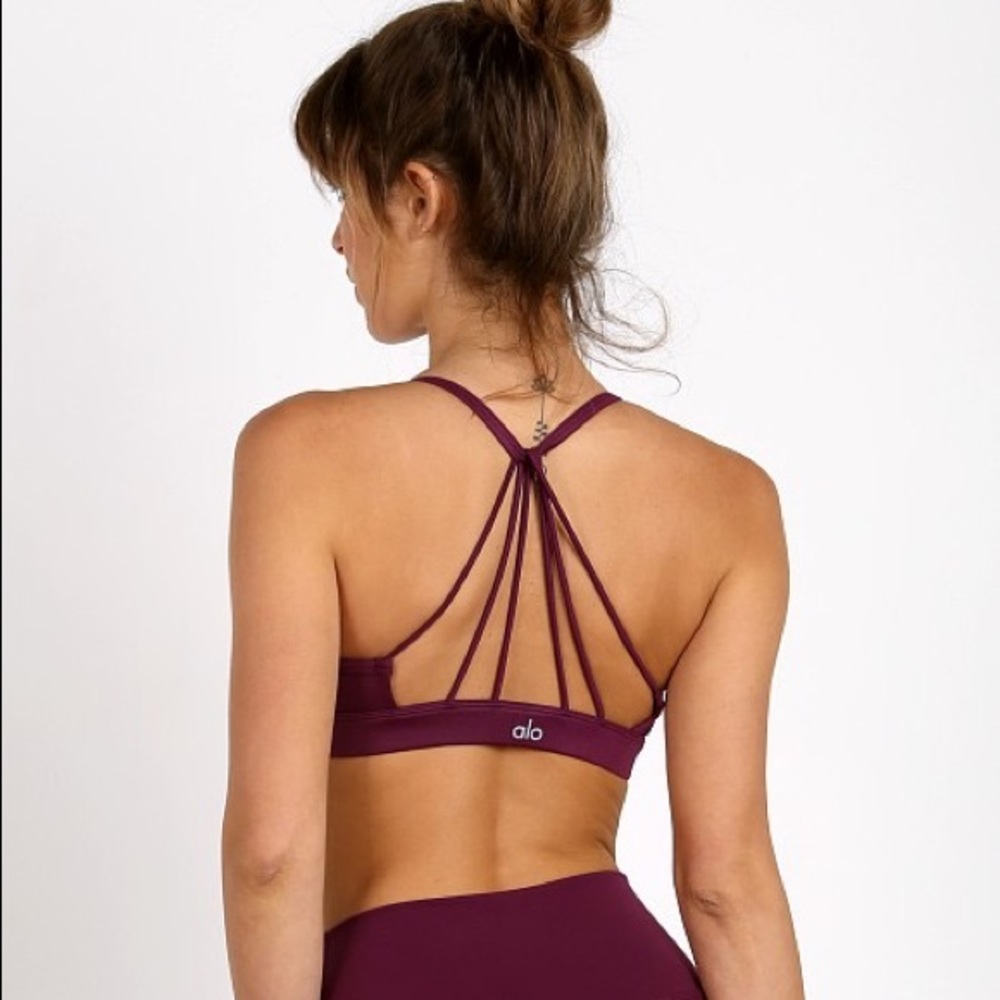 alo- Sunny Strappy Bra Juneberry